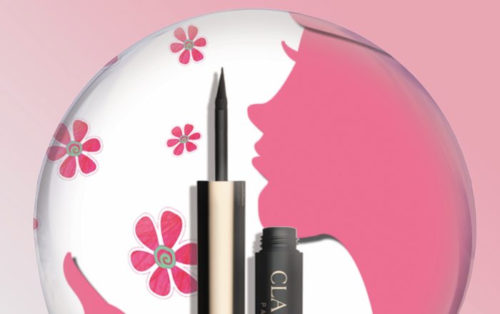 WIN this Clarins Instant Liner in thies Giveaway for the Perfect Cat Eye this Christmas!