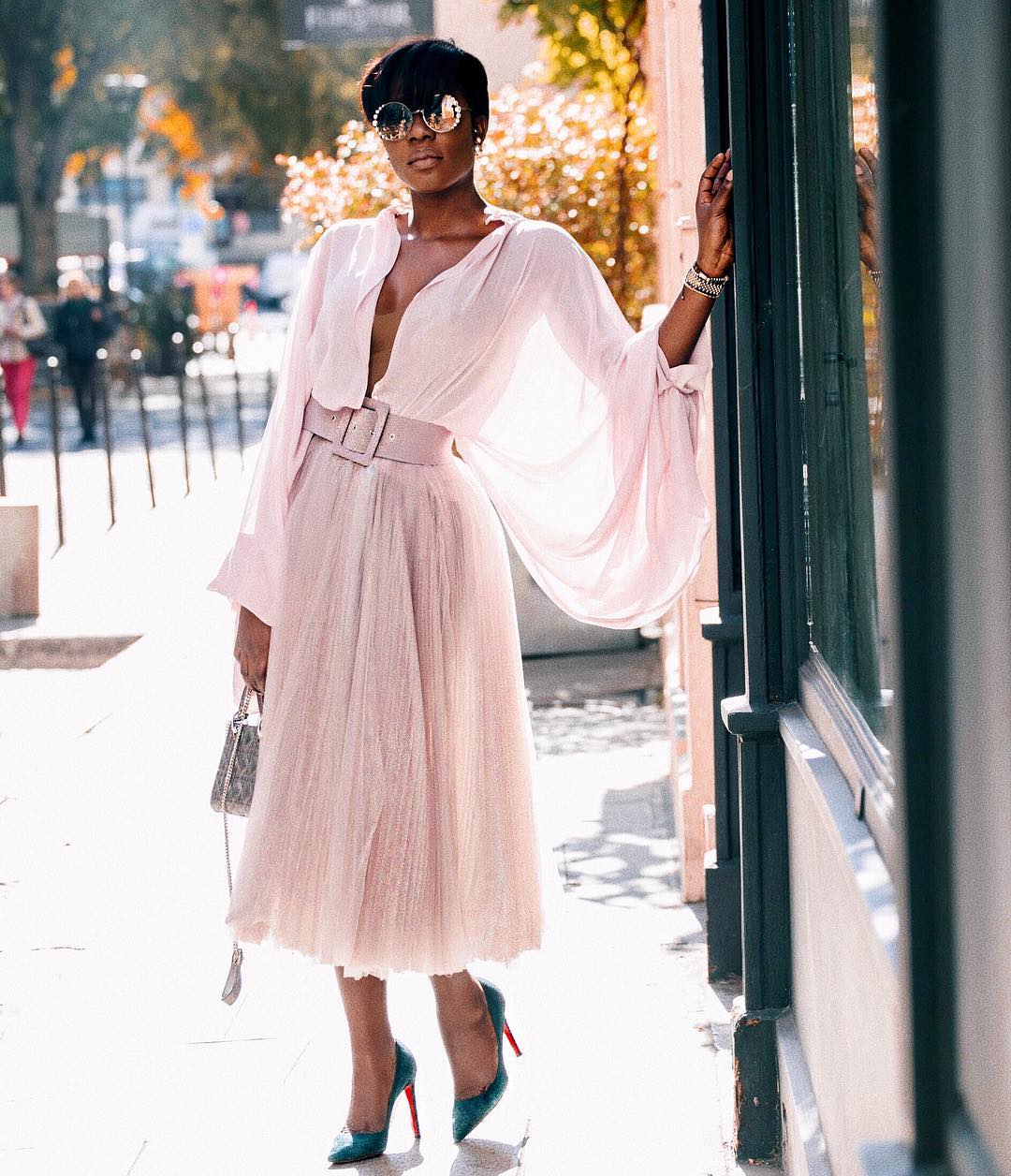 2 Incredibly Cute Ways to Wear a Plissé Skirt, Courtesy of Chioma ...