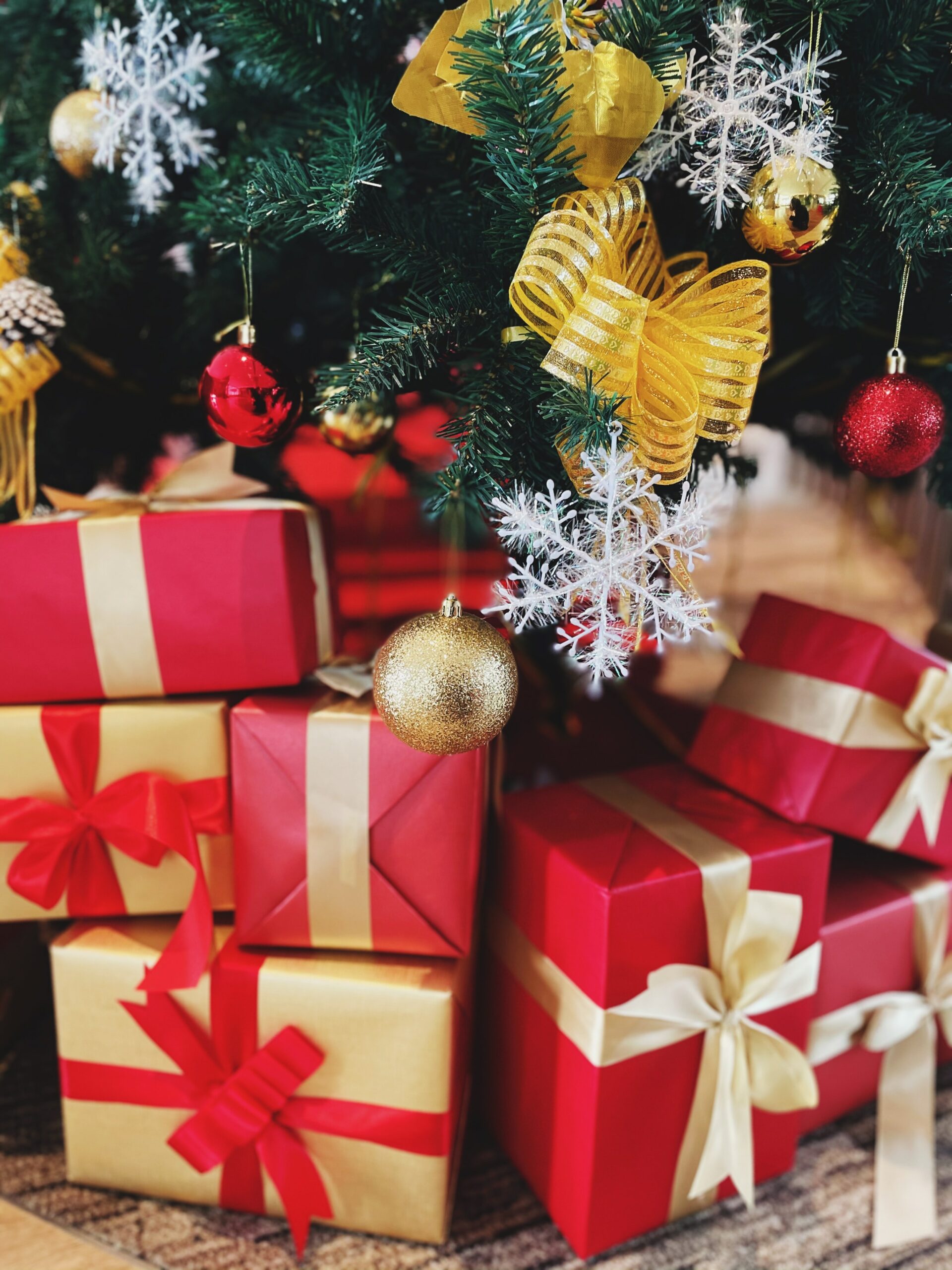 Try These 6 Tips to Make Your Christmas Gifts Sustainable