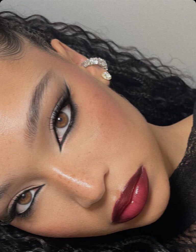 your eyes deserve a little drama: 6 eyeshadow options... Your Eyes Deserve a Little Drama: 6 Eyeshadow Options You Need to Try ...